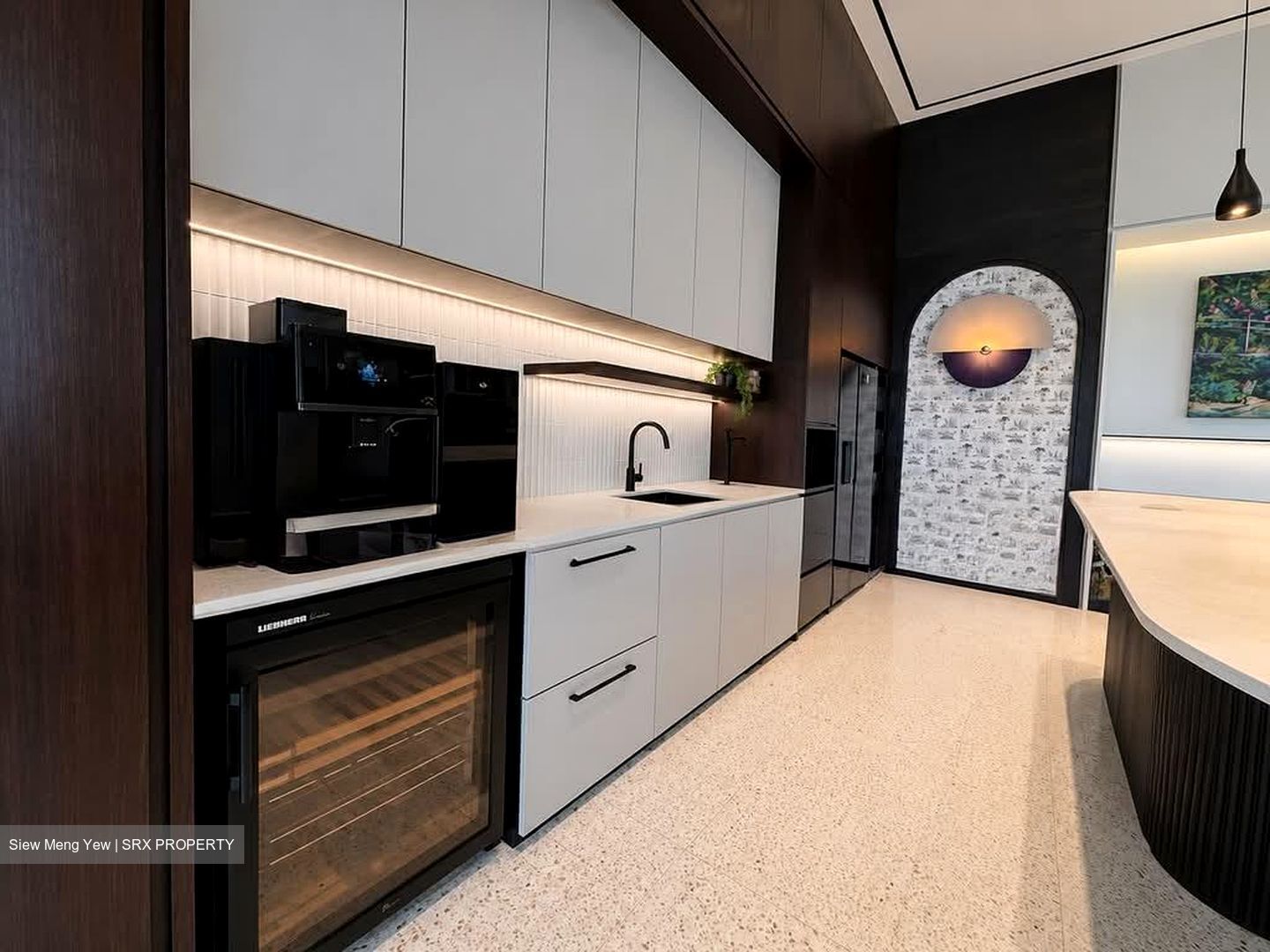 One Raffles Place (D1), Office #575912011
